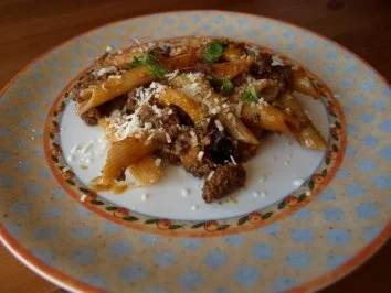 Rezept: Penne mit Gemüse-Hack-Bolognese Bild Nr. 11 Penne mit Gemüse-Hack-Bolognese - Rezept - Bild Nr. 11