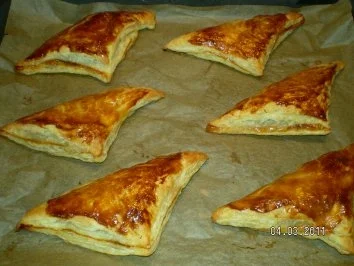 Rezept: Blätterteigteilchen Bild Nr. 4 Blätterteigteilchen - Rezept - Bild Nr. 4