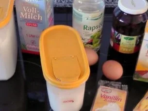 Rezept: ~was Süsses~ Schokoladen-Kirsch-Muffins Bild Nr. 2 ~was Süsses~ Schokoladen-Kirsch-Muffins - Rezept - Bild Nr. 2