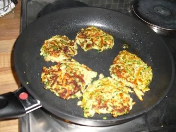 Zucchini-Puffer - Rezept - Bild Nr. 2