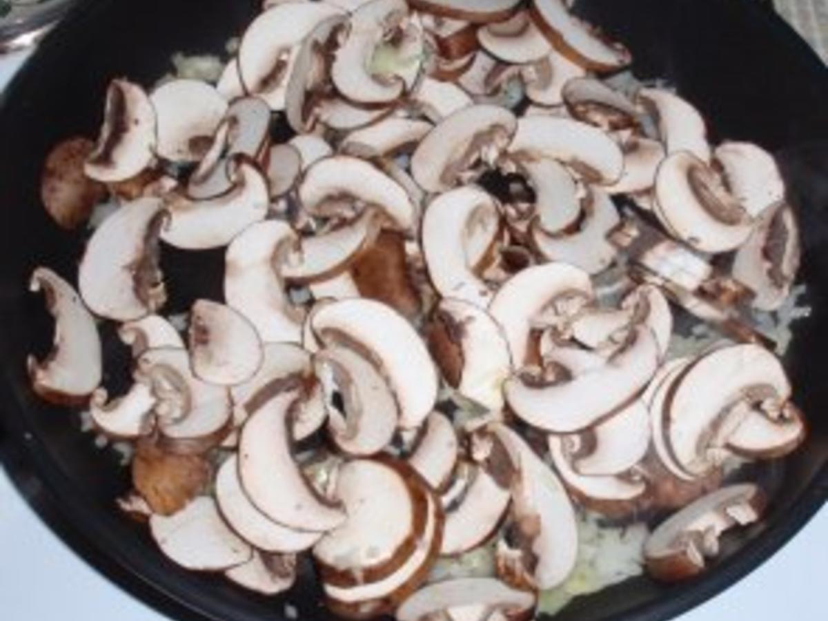 Champignon-Gemüse-Nudelpfanne - Rezept - kochbar.de