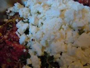 Rezept: Thymian-Zitronen-Frikadellen mit gebratenen Drillingen und karamellisierten Tomaten Bild Nr. 5 Thymian-Zitronen-Frikadellen mit gebratenen Drillingen und karamellisierten Tomaten - Rezept - Bild Nr. 5