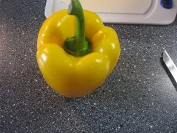 gefüllte Paprika mit Hackfleisch und Gemüse - Rezept - Bild Nr. 2