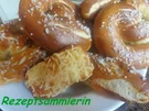 Rezept: Hefe: LAUGENGEBÄCK Hefe: LAUGENGEBÄCK - Rezept