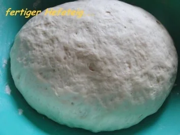 Hefe:    LAUGENGEBÄCK - Rezept - Bild Nr. 2