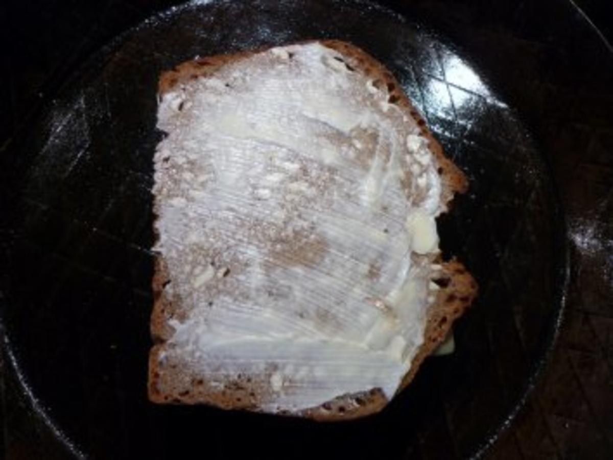 Schnelles Käsesandwich aus der Pfanne - Rezept - Bild Nr. 5