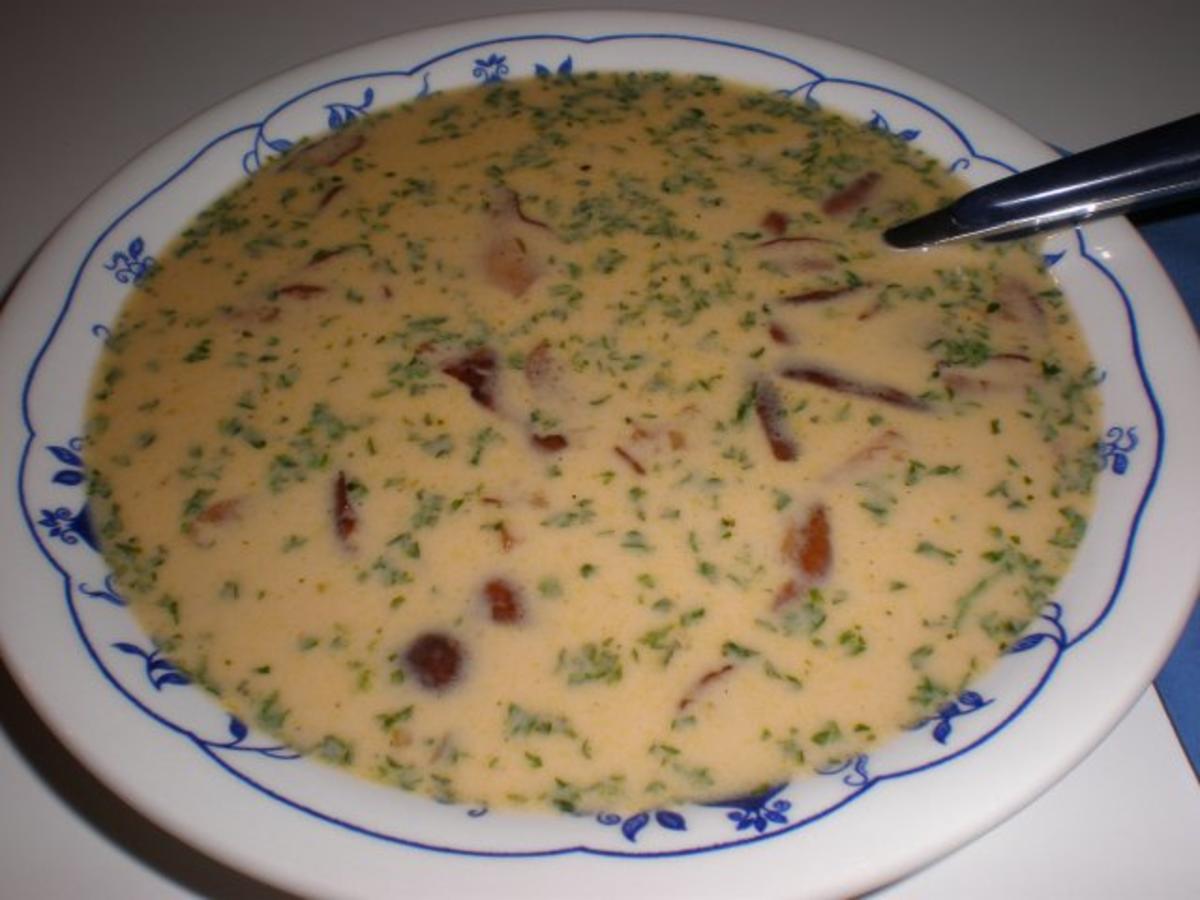 Schwammerlsuppe Pilzsuppe auf bayrisch - Rezept mit Bild - kochbar.de