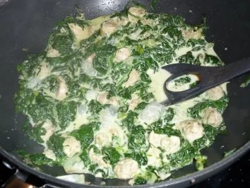 Rezept: Pasta tricolore mit Spinat Bild Nr. 3 Pasta tricolore mit Spinat - Rezept - Bild Nr. 3