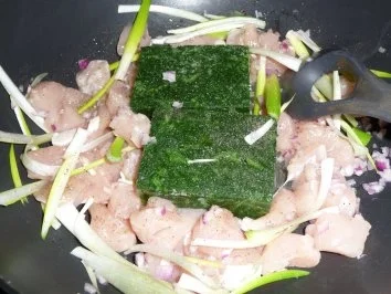 Rezept: Pasta tricolore mit Spinat Bild Nr. 6 Pasta tricolore mit Spinat - Rezept - Bild Nr. 6