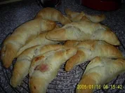 gefüllte Blätterteig-Höhrnchen - Rezept