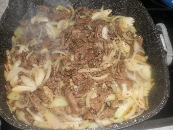 Majoranfleisch mit Bandnudeln - Rezept - Bild Nr. 6