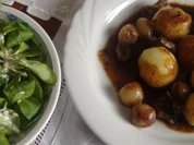 Hirschgulasch in Rotweinsauce - Rezept