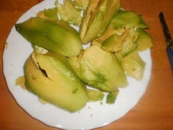 Rezept: Feine Avocadocreme--Suppe Bild Nr. 6 Feine Avocadocreme--Suppe - Rezept - Bild Nr. 6