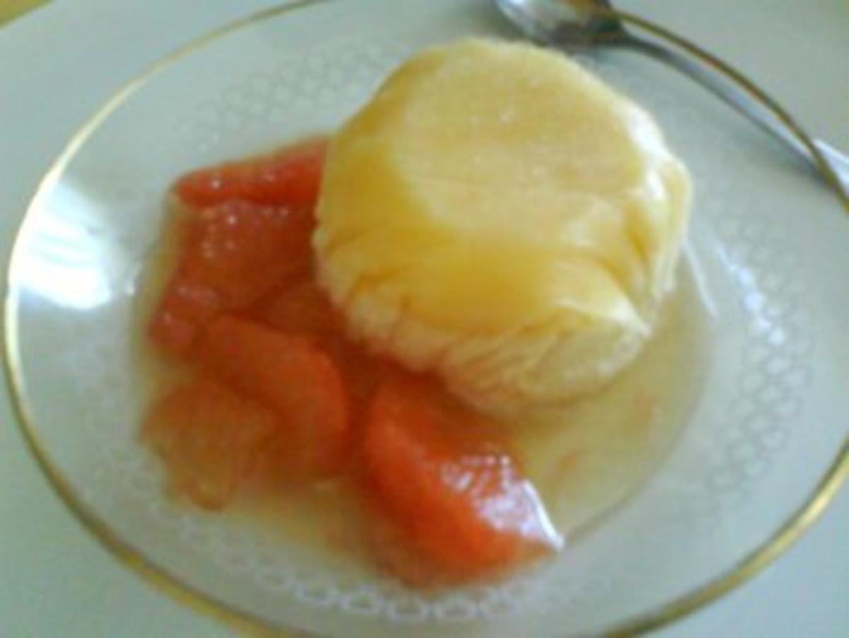 Grapefruit-Honigparfait mit Grapefruitfilets - Rezept