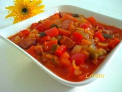 Rezept: Letscho mit Wurst und Apfel Letscho mit Wurst und Apfel - Rezept