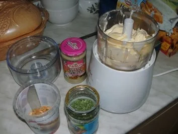 Rezept: Kreuterbutter Aufstrich von Kochmamma Bild Nr. 2 Kreuterbutter Aufstrich von Kochmamma - Rezept - Bild Nr. 2