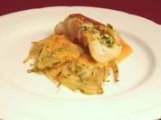 Roulade von der Scholle im Prosciuttomantel an Tomaten-Salbei-Crème mit Fenchel - Rezept