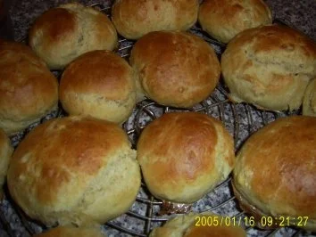 Rosinenbrötchen - Rezept