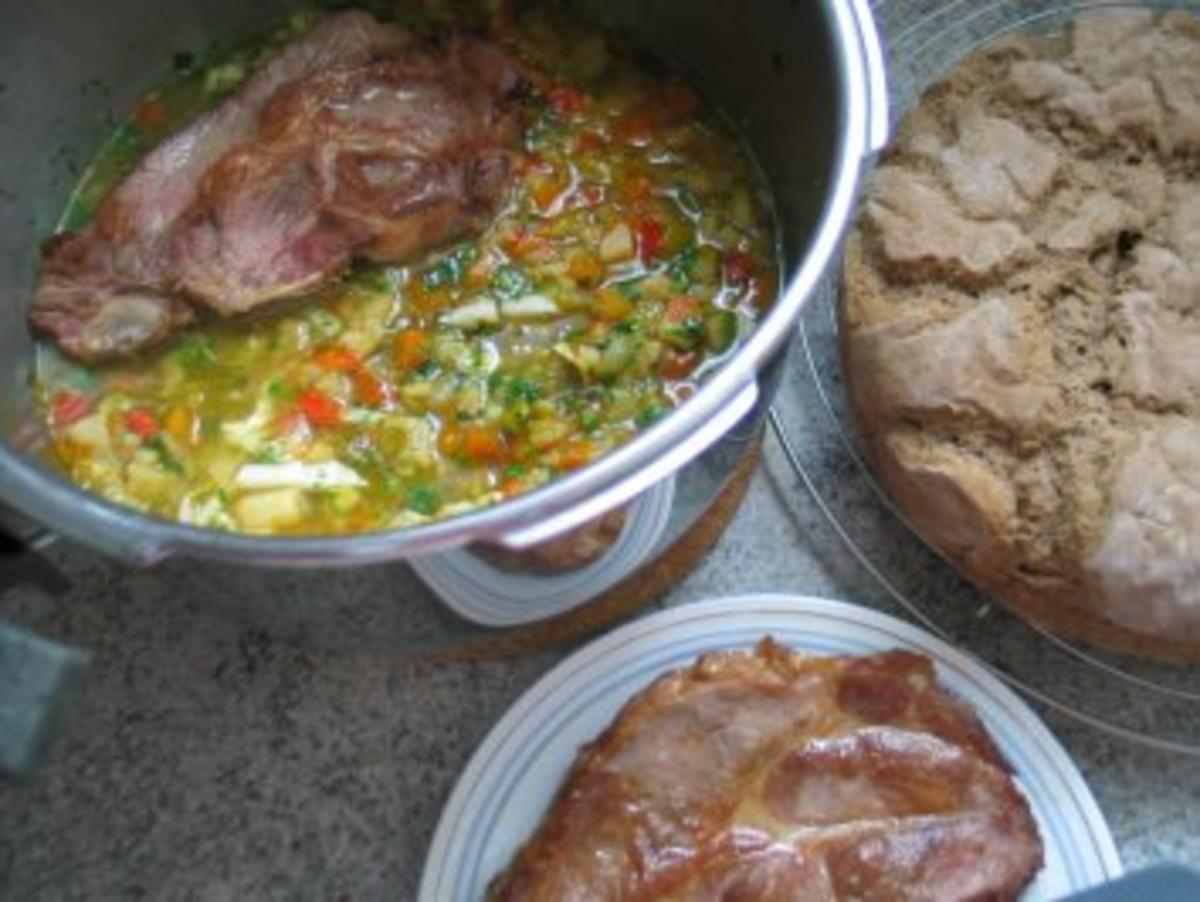 Suppen + Eintöpfe: Alles Gemüse, das noch im Kühlschrank war - Rezept - Bild Nr. 4