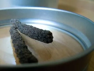 Rezept: Hähnchenbrust unter Pistazienhaube mit Tomaten-Apfel-Confit und Basmati-Reis Bild Nr. 2 Hähnchenbrust unter Pistazienhaube mit Tomaten-Apfel-Confit und Basmati-Reis - Rezept - Bild Nr. 2