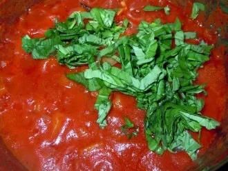 Rezept: Hähnchenbrust unter Pistazienhaube mit Tomaten-Apfel-Confit und Basmati-Reis Bild Nr. 9 Hähnchenbrust unter Pistazienhaube mit Tomaten-Apfel-Confit und Basmati-Reis - Rezept - Bild Nr. 9