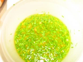 Rezept: Karotten-Kohlrabi-Salat mit einenm Orangen-Dressing Bild Nr. 4 Karotten-Kohlrabi-Salat mit einenm Orangen-Dressing - Rezept - Bild Nr. 4