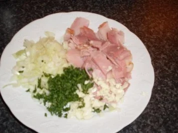 Rezept: Weseler Bauernomelette mit gem. Salat Bild Nr. 2 Weseler Bauernomelette mit gem. Salat - Rezept - Bild Nr. 2