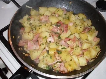 Rezept: Weseler Bauernomelette mit gem. Salat Bild Nr. 6 Weseler Bauernomelette mit gem. Salat - Rezept - Bild Nr. 6