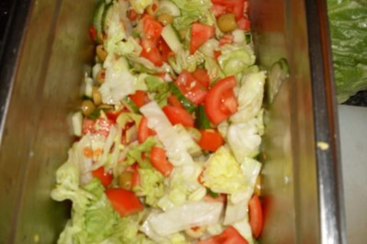 Weseler Bauernomelette mit  gem. Salat - Rezept - Bild Nr. 9