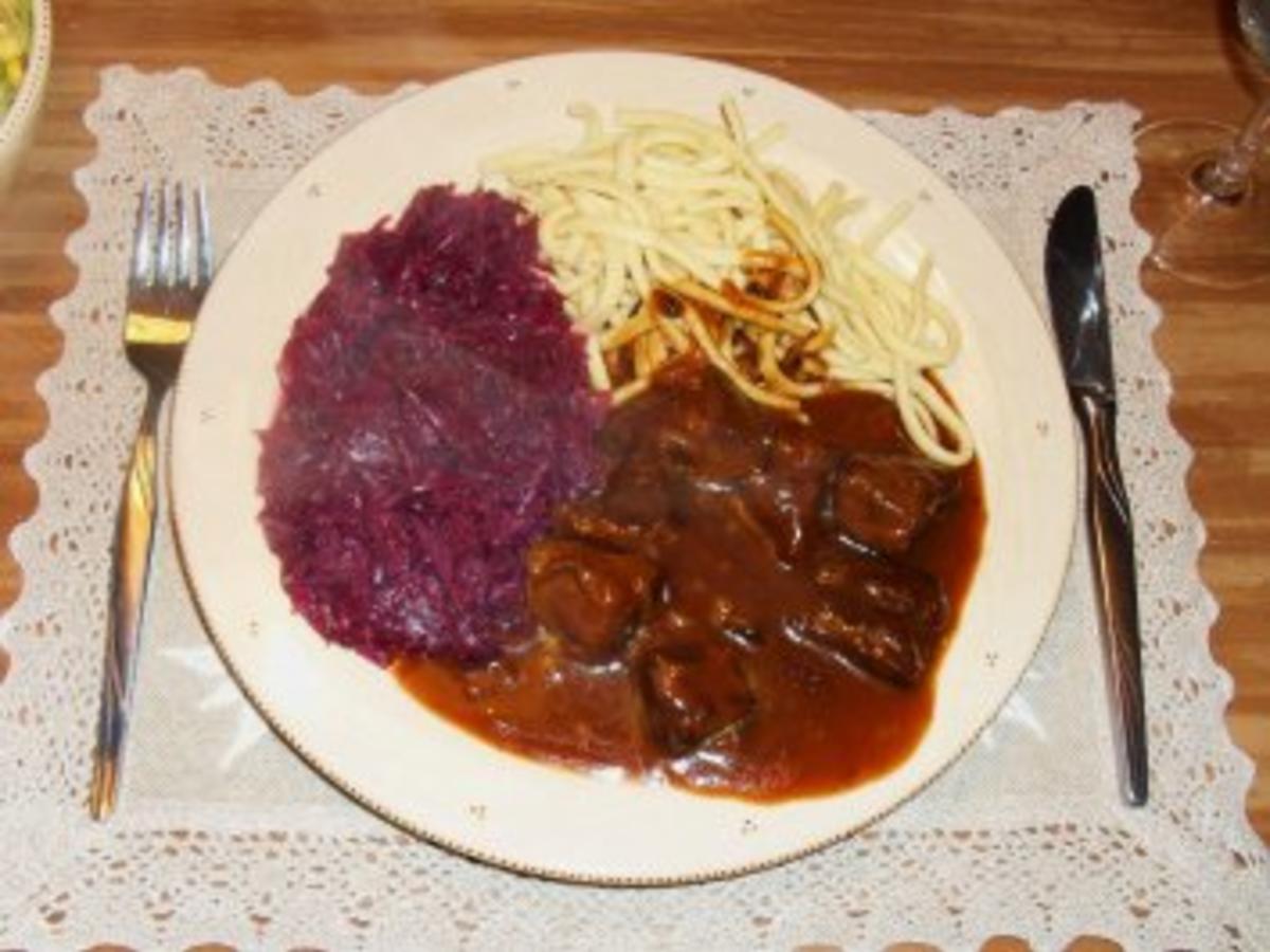 Hirschgulasch &amp;quot;Diana&amp;quot; - Rezept mit Bild - kochbar.de