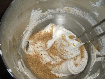 Macarons - Makronen mit weißer Kokos-Schokoladenfüllung - Rezept - Bild Nr. 3