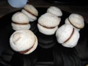 Macarons - Makronen mit weißer Kokos-Schokoladenfüllung - Rezept