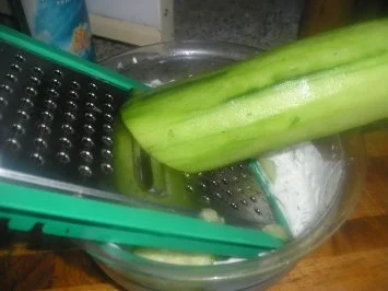 Rahm-Gurkensalat - Rezept - Bild Nr. 3