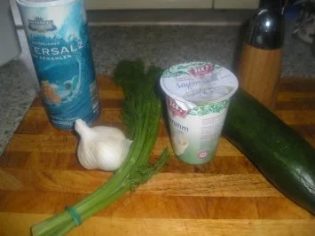 Rahm-Gurkensalat - Rezept - Bild Nr. 2