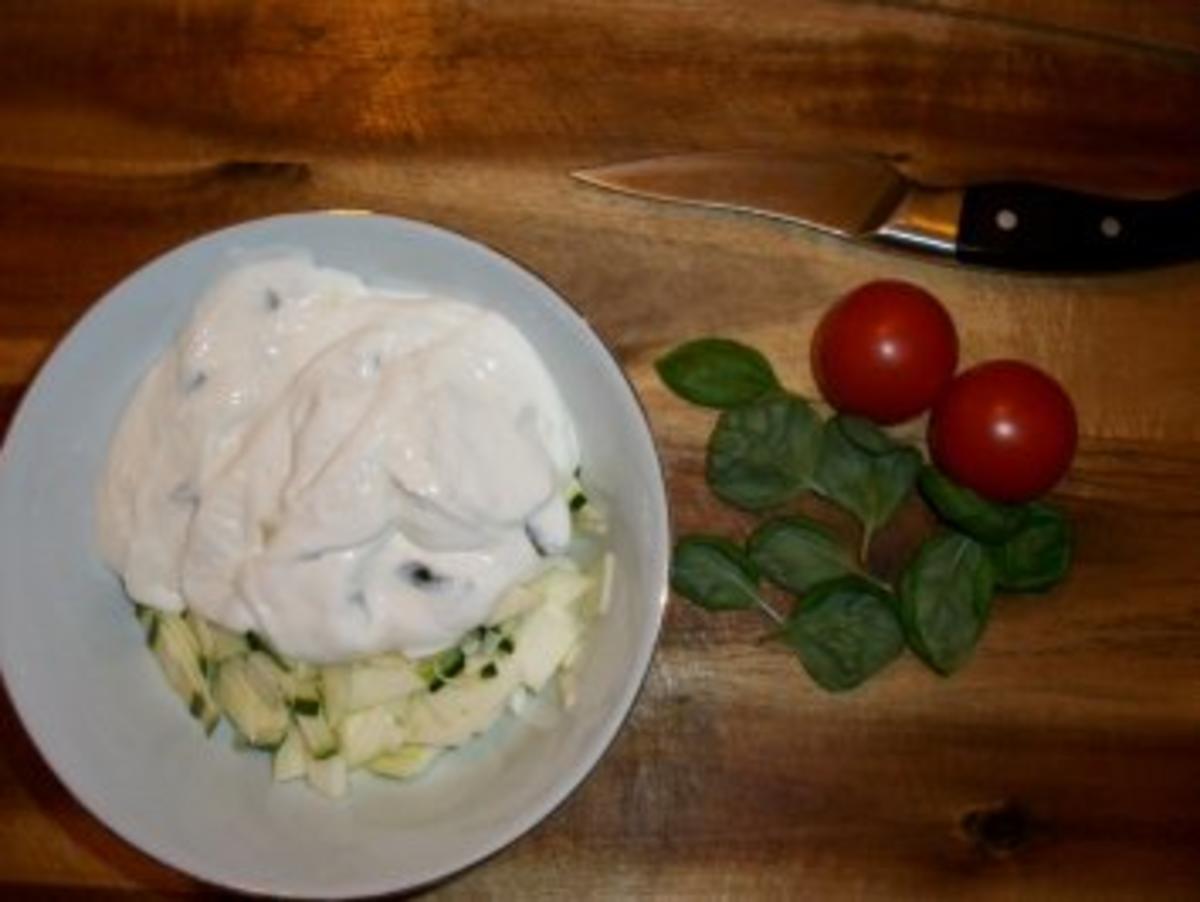 Zucchini-Tzaziki-Tomaten-Dip - Rezept - Bild Nr. 2