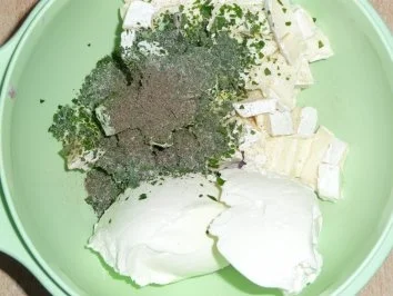 Rezept: Obatzder a la Nadine Bild Nr. 2 Obatzder a la Nadine - Rezept - Bild Nr. 2