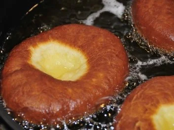 Funka Küachle, ausgezogene - Rezept - Bild Nr. 7