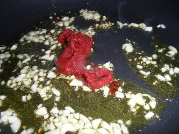 Rezept: Pasta alla Puttanesca Bild Nr. 8 Pasta alla Puttanesca - Rezept - Bild Nr. 8