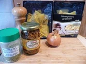 Steinpilzpasta mit Pfifferlingrahmsoße - Rezept