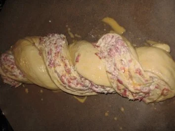 Schwäbischer Schinken-Käsezopf - Rezept - Bild Nr. 2