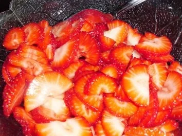 Desserts: Weiße Joghurtschokocreme al genovese - Rezept - Bild Nr. 3