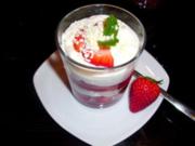Desserts: Weiße Joghurtschokocreme al genovese - Rezept
