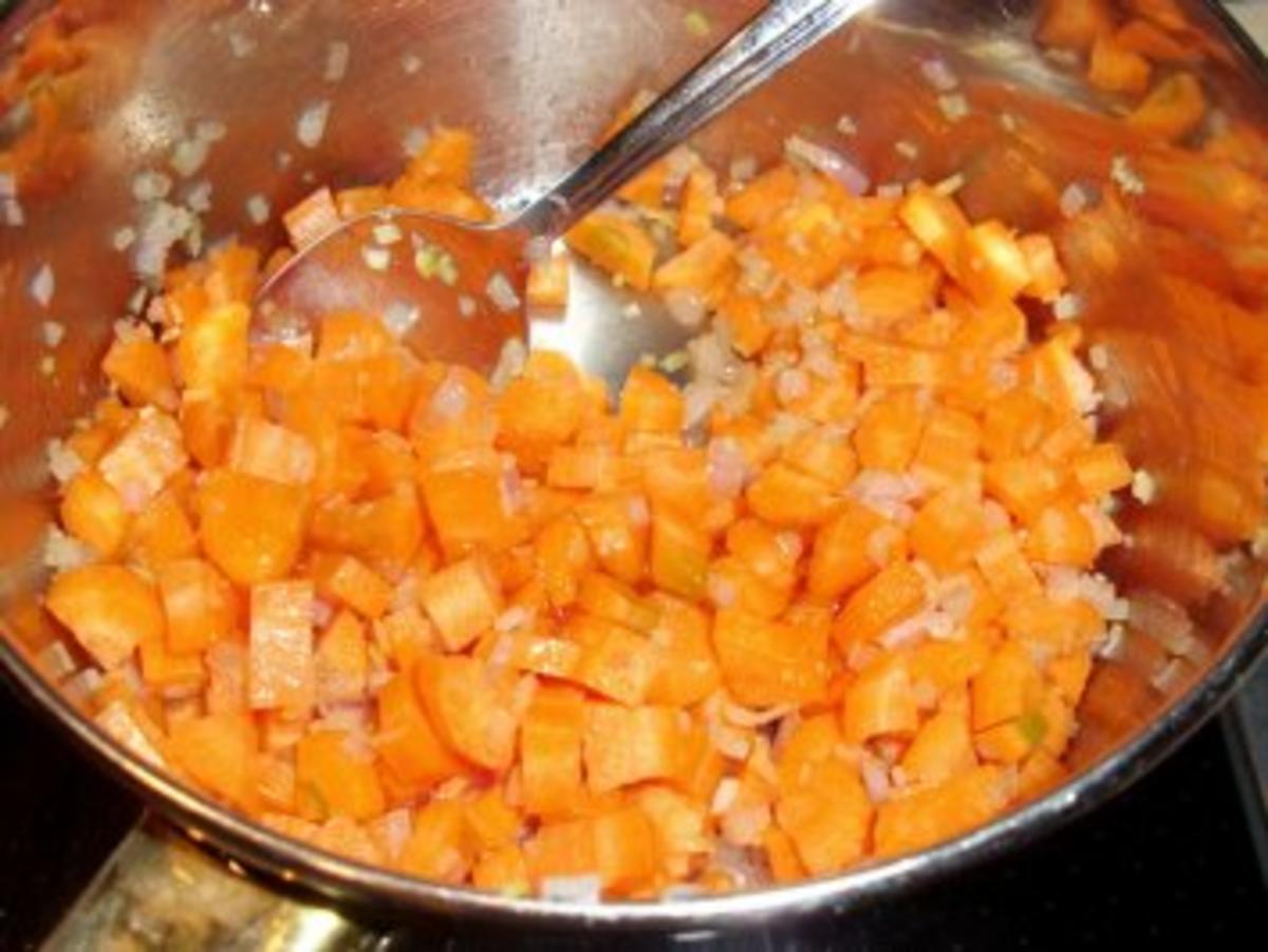 Suppe: Kokos-Karotten-Suppe mit Ingwer - Rezept - Bild Nr. 3