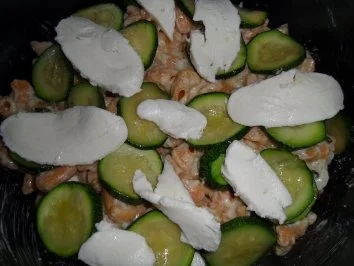 Pasta-Käse-Auflauf mit Zucchini und Mozzarella - Rezept - Bild Nr. 13