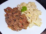 Rezept: Fleisch: Lammgeschnetzeltes in Tomaten-Kapern-Sauce Fleisch: Lammgeschnetzeltes in Tomaten-Kapern-Sauce - Rezept