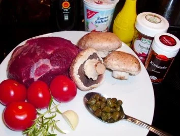 Fleisch: Lammgeschnetzeltes in Tomaten-Kapern-Sauce - Rezept - Bild Nr. 2