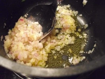 Rezept: Dips und Saucen: Warmes Tomatensugo Bild Nr. 3 Dips und Saucen: Warmes Tomatensugo - Rezept - Bild Nr. 3