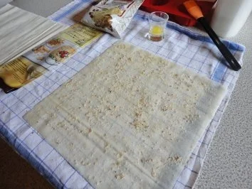 Rezept: Zwetschgen-Sahne-Creme im Filokörbchen an Pflaumenwein Sauce Bild Nr. 5 Zwetschgen-Sahne-Creme im Filokörbchen an Pflaumenwein Sauce - Rezept - Bild Nr. 5