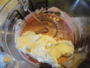 Rezept: Zwetschgen-Sahne-Creme im Filokörbchen an Pflaumenwein Sauce Bild Nr. 4 Zwetschgen-Sahne-Creme im Filokörbchen an Pflaumenwein Sauce - Rezept - Bild Nr. 4