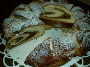 Hefekranz gefüllt - Rezept